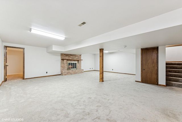 152 Guilford Road, Valparaiso, IN 46385