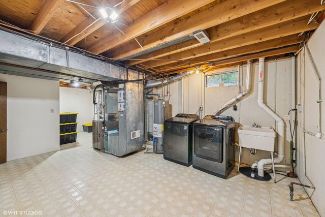 152 Guilford Road, Valparaiso, IN 46385