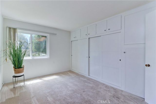 8 Via Castilla H, Laguna Woods, CA 92637