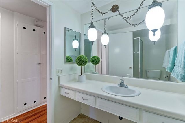 8 Via Castilla H, Laguna Woods, CA 92637