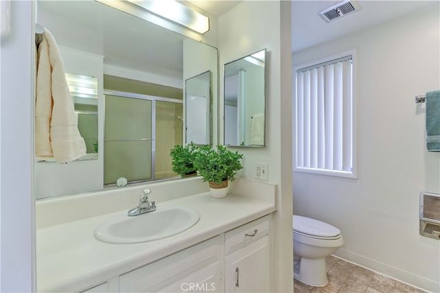 8 Via Castilla H, Laguna Woods, CA 92637
