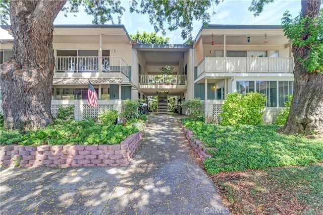 8 Via Castilla H, Laguna Woods, CA 92637