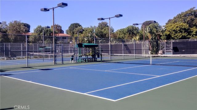 8 Via Castilla H, Laguna Woods, CA 92637