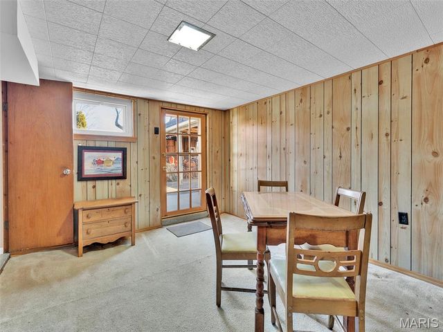 6931 Greenholly Drive, Affton, MO 63123