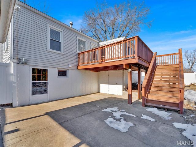 6931 Greenholly Drive, Affton, MO 63123