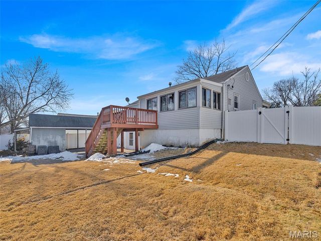 6931 Greenholly Drive, Affton, MO 63123