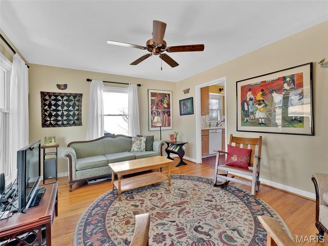 6931 Greenholly Drive, Affton, MO 63123