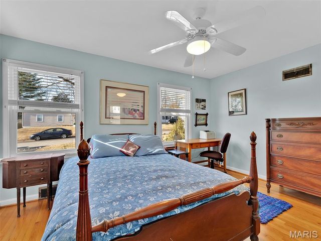 6931 Greenholly Drive, Affton, MO 63123