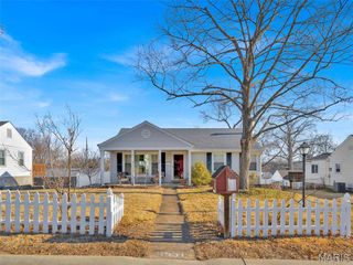 6931 Greenholly Drive, Affton, MO 63123