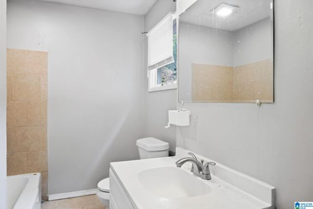 909 WINCHESTER DRIVE, Birmingham, AL 35235