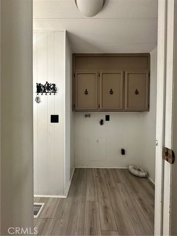 881 N Lake 301, Hemet, CA 92544