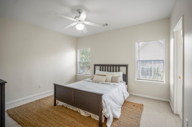 863 Plainwood Drive, Houston, TX 77079