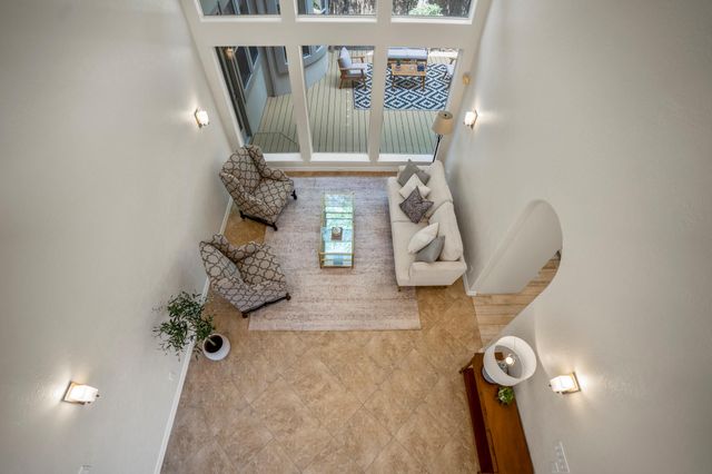 863 Plainwood Drive, Houston, TX 77079