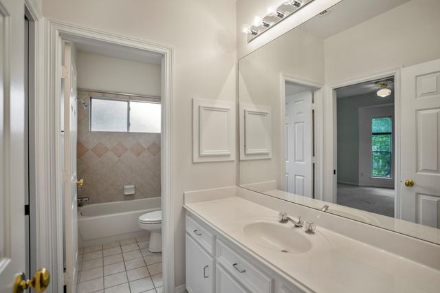 863 Plainwood Drive, Houston, TX 77079