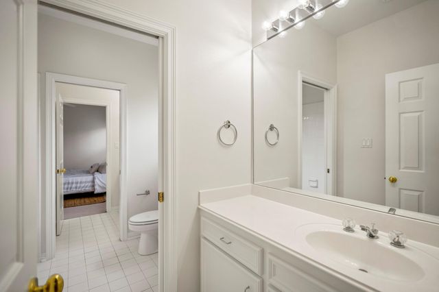 863 Plainwood Drive, Houston, TX 77079