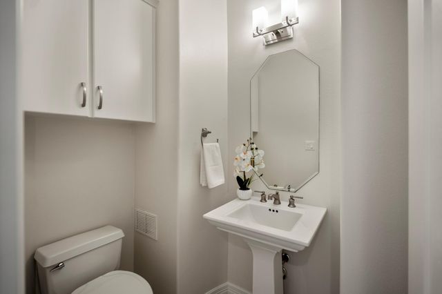 863 Plainwood Drive, Houston, TX 77079