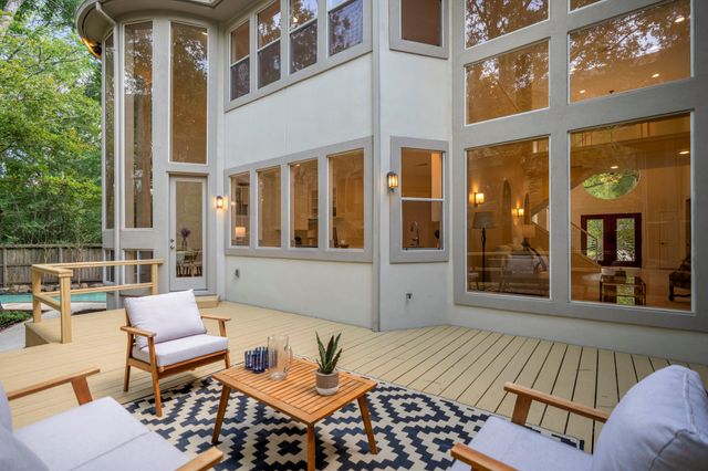 863 Plainwood Drive, Houston, TX 77079