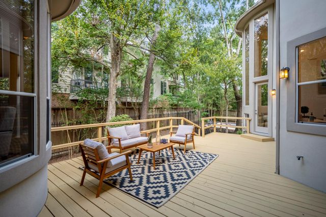 863 Plainwood Drive, Houston, TX 77079