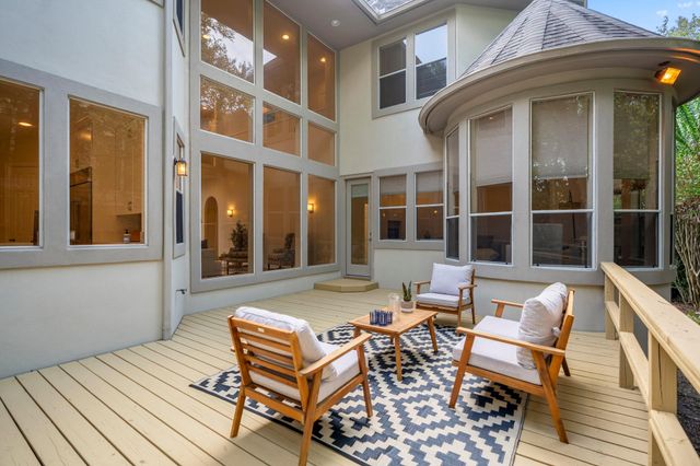 863 Plainwood Drive, Houston, TX 77079