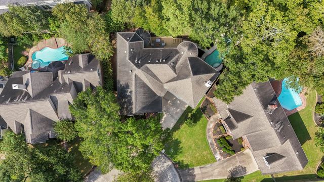 863 Plainwood Drive, Houston, TX 77079