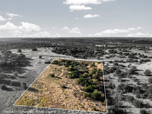 205 Yellowstone Drive, Oglesby, TX 76561