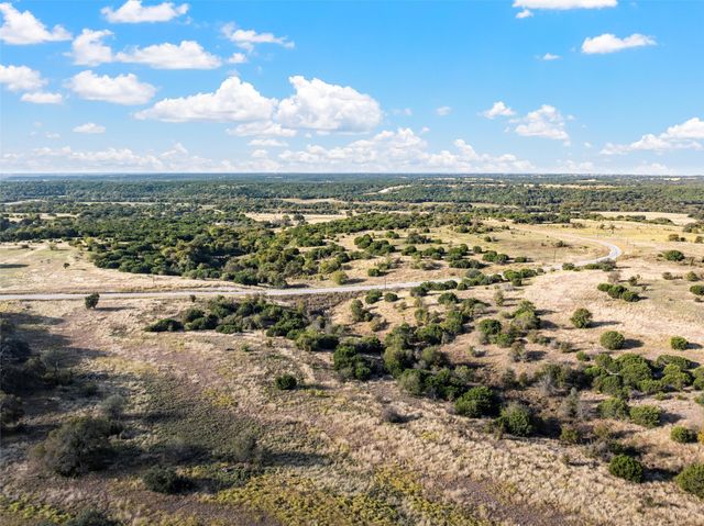 205 Yellowstone Drive, Oglesby, TX 76561