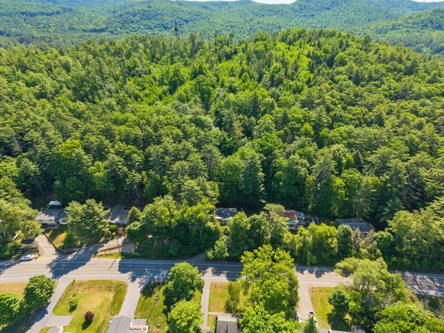 424 Lake Avenue, Lake Luzerne, NY 12846