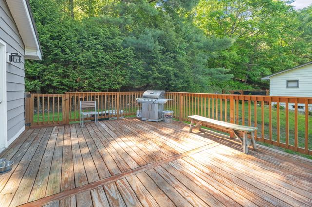 424 Lake Avenue, Lake Luzerne, NY 12846
