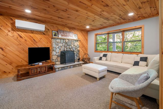 424 Lake Avenue, Lake Luzerne, NY 12846