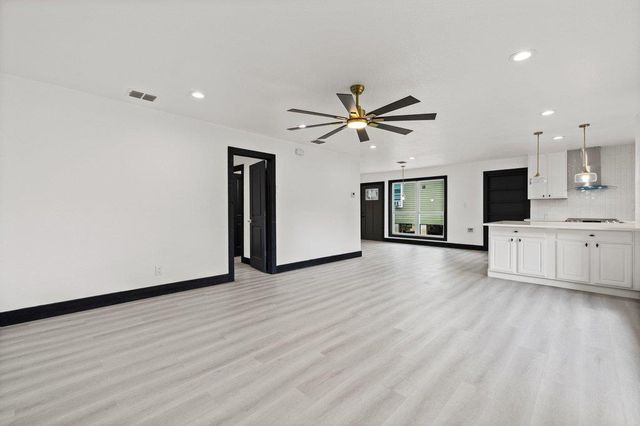 606 Barbara DR, San Marcos, TX 78666