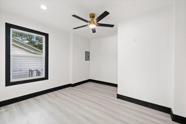 606 Barbara DR, San Marcos, TX 78666