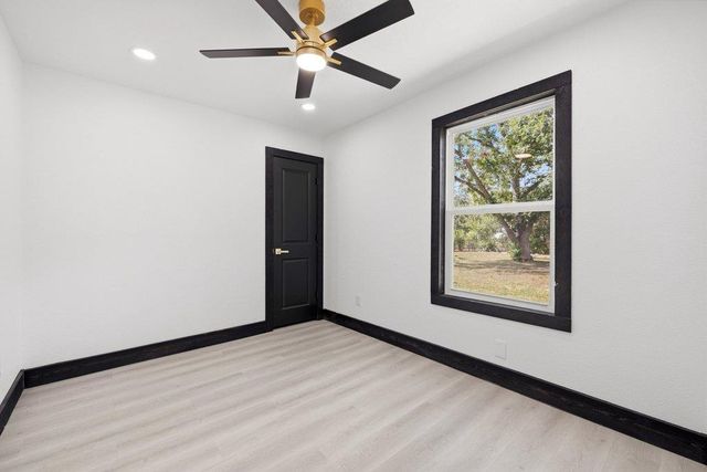 606 Barbara DR, San Marcos, TX 78666