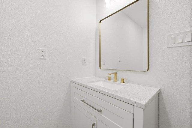 606 Barbara DR, San Marcos, TX 78666