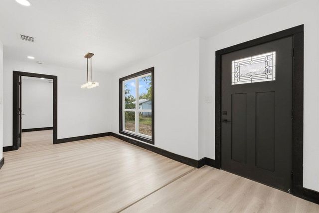 606 Barbara DR, San Marcos, TX 78666