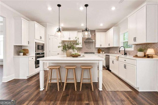 173 Treeline Trail, Canton, GA 30115