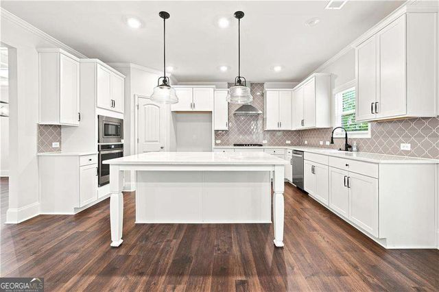 173 Treeline Trail, Canton, GA 30115