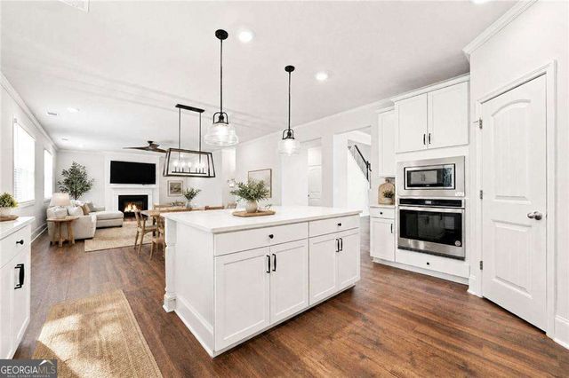 173 Treeline Trail, Canton, GA 30115
