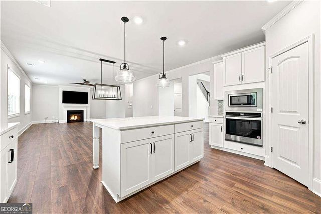 173 Treeline Trail, Canton, GA 30115