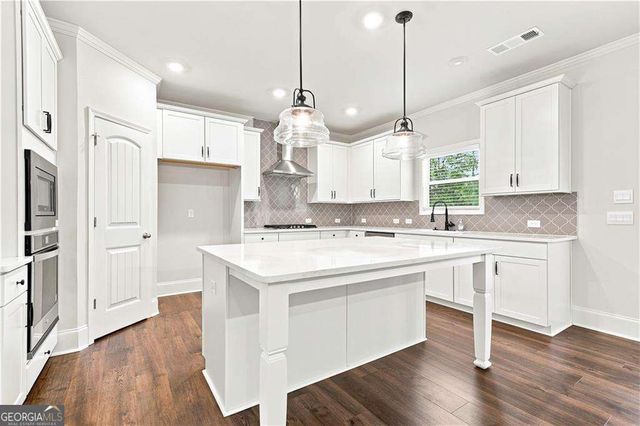 173 Treeline Trail, Canton, GA 30115