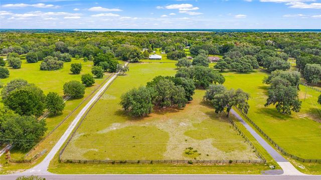 2285 W HIGHWAY 318, Citra, FL 32113