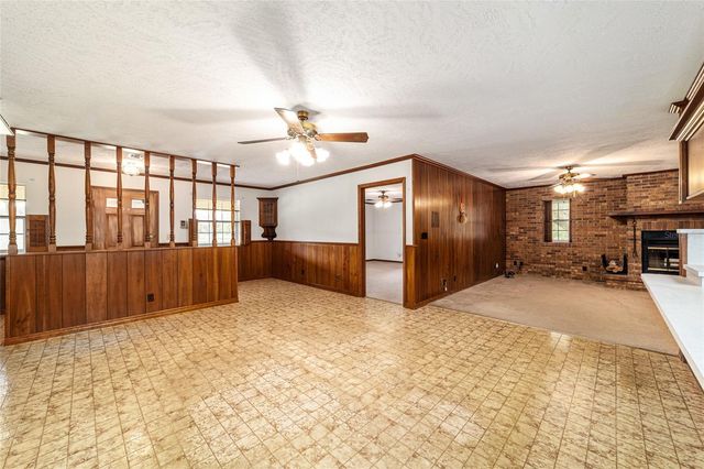 2285 W HIGHWAY 318, Citra, FL 32113