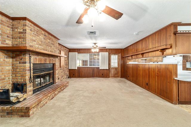 2285 W HIGHWAY 318, Citra, FL 32113