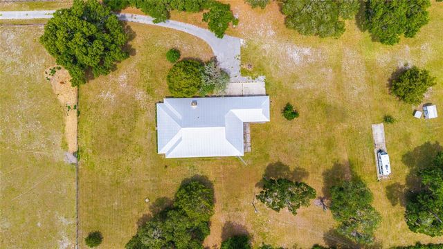 2285 W HIGHWAY 318, Citra, FL 32113