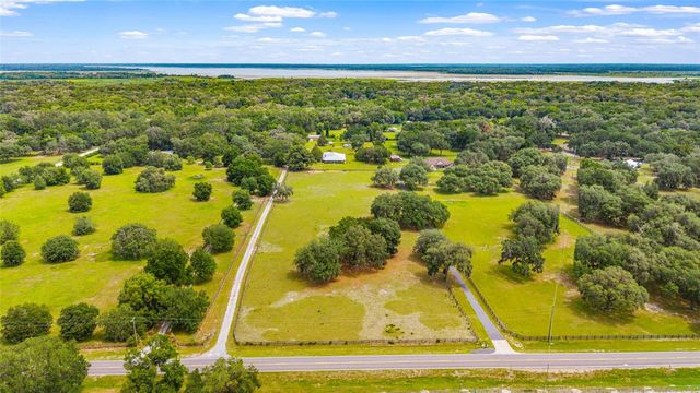 2285 W HIGHWAY 318, Citra, FL 32113