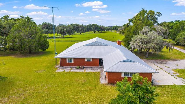 2285 W HIGHWAY 318, Citra, FL 32113