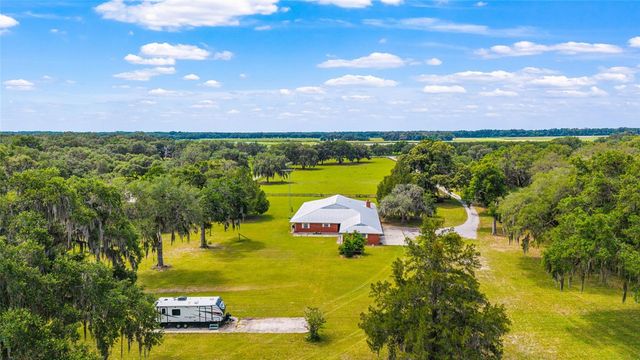 2285 W HIGHWAY 318, Citra, FL 32113