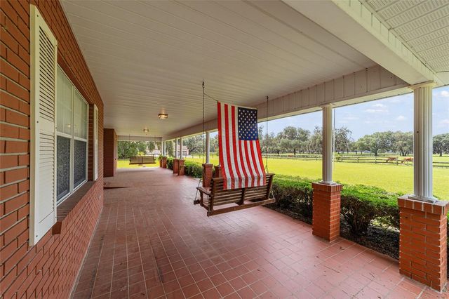 2285 W HIGHWAY 318, Citra, FL 32113