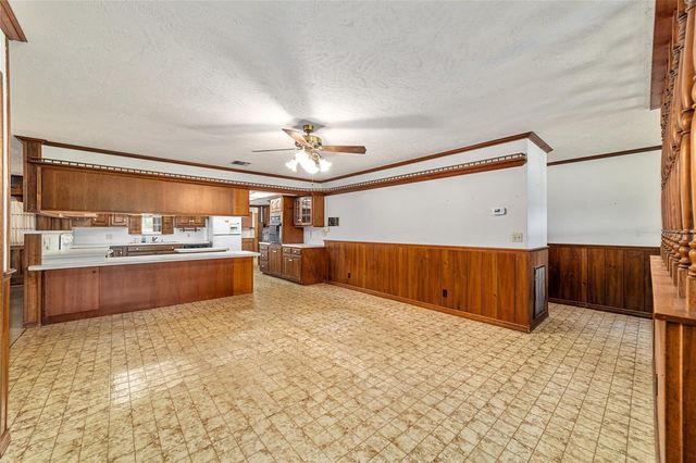 2285 W HIGHWAY 318, Citra, FL 32113