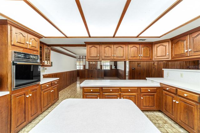 2285 W HIGHWAY 318, Citra, FL 32113