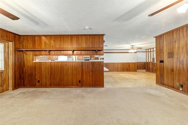 2285 W HIGHWAY 318, Citra, FL 32113